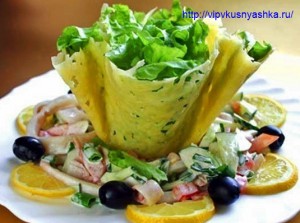 Сырные корзиночки с салатом