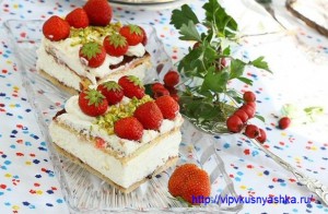 Йогуртовый торт - мини с клубникой