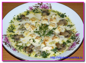 Сырный суп с грибами и курицей