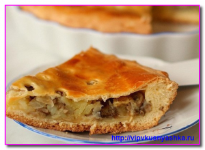 Пирог с грибами и картофелем