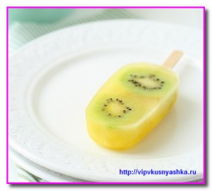 Фруктовое мороженое из ананаса и киви