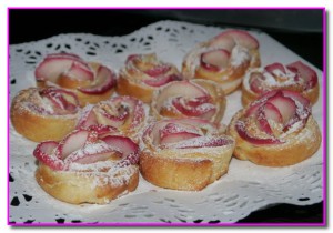 Розочки из яблок