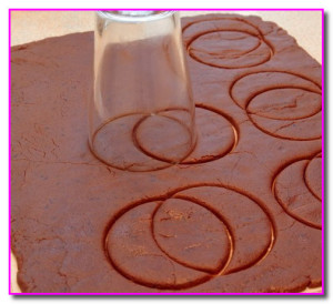 вырезаем печеньки
