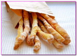 Хлебные палочки с сыром